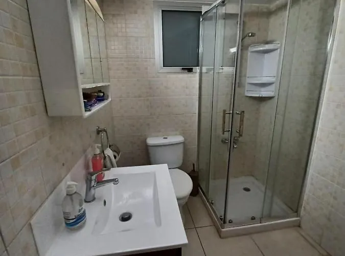 Alkaeos & Hotel Larnaca