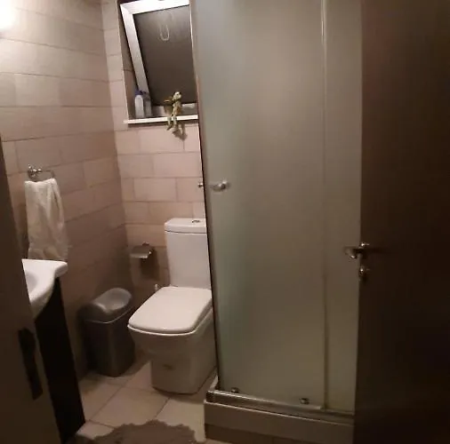 Alkaeos & Готель *