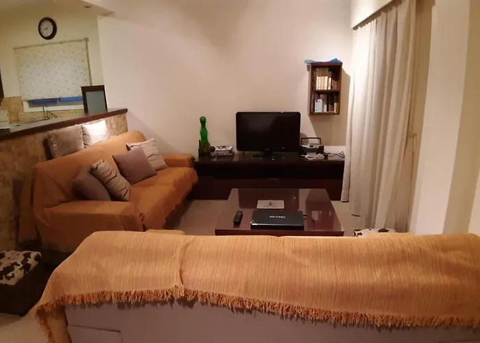 מלון Alkaeos & לרנקה