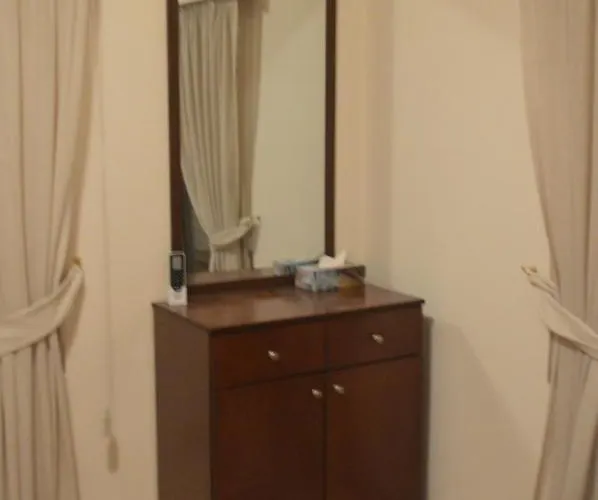 Alkaeos & Hotel Larnaca